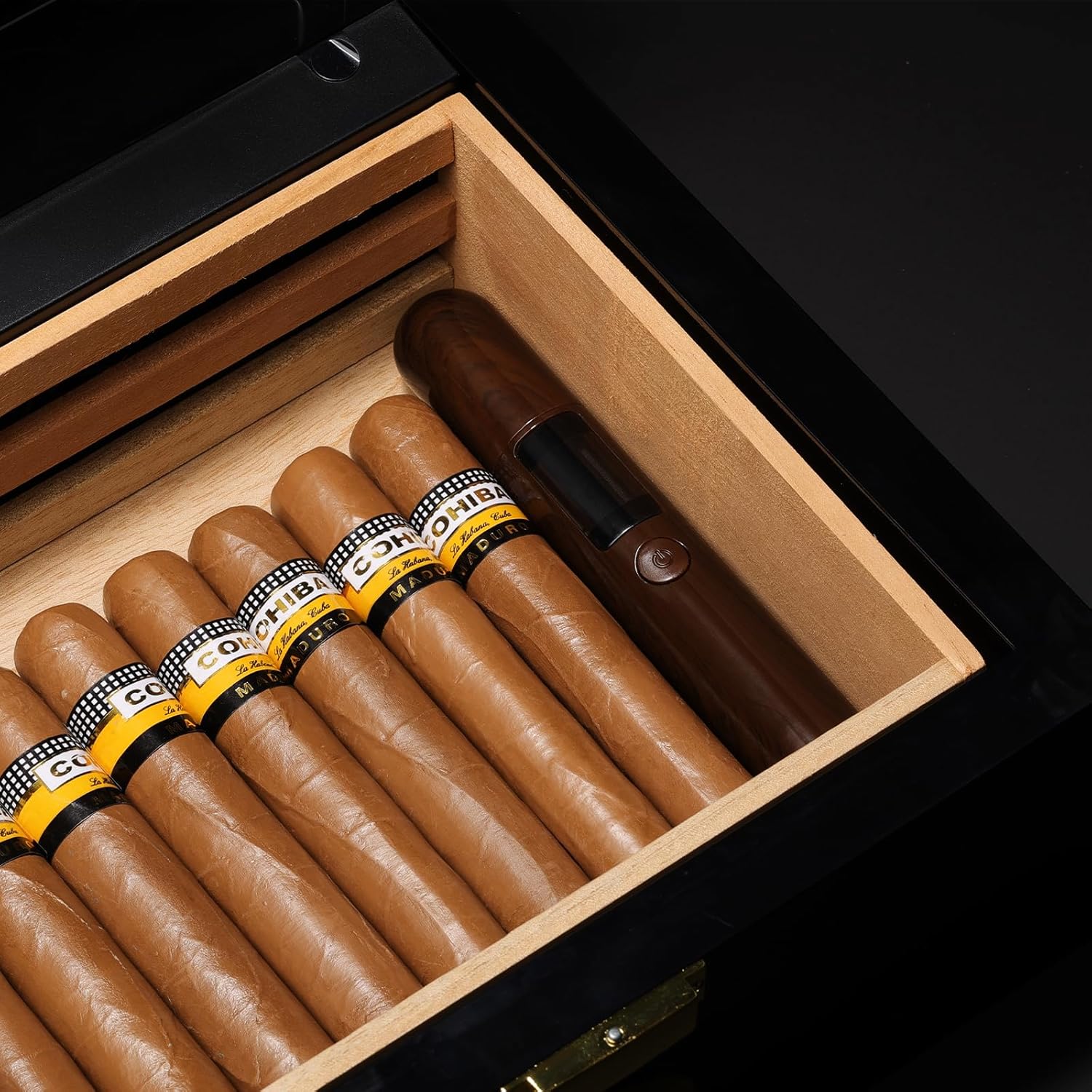 Cigar-Shaped Digital Humidity Tester for Cigars - Image 7